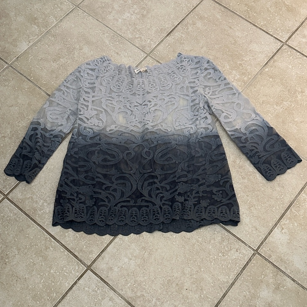 Anthropologie Meadow Rue - Caela Lace Ombre Blouse in Gray EUC - Picture 5 of 6